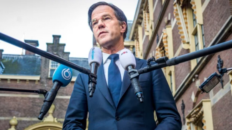 Rrëzohet qeveria e Holandës
