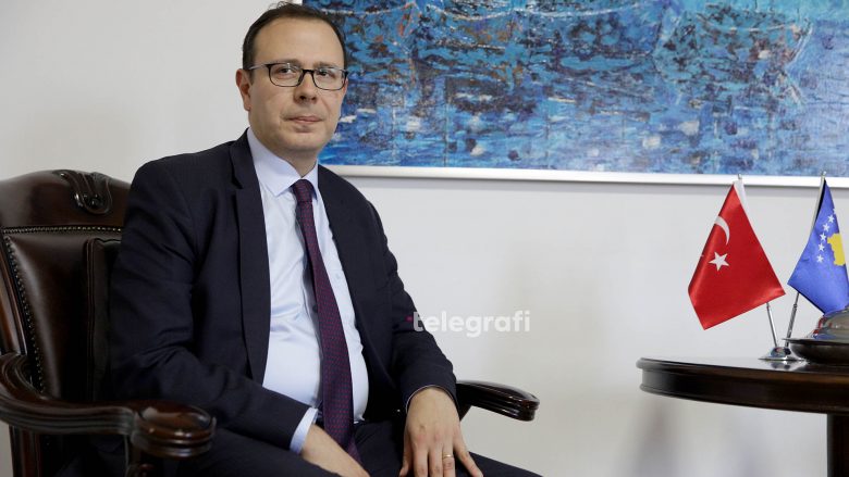Investimet turke në Kosovë janë rritur për 10 përqind, ambasadori Angili: Ka interes të madh për investime