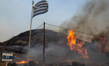 Greqia po vazhdon të përballet me zjarret, jep dorëheqje ministri për Mbrojtjen e Qytetarëve