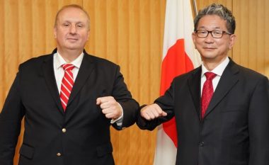 Pendarovski shkarkon ambasadorin e RMV në Japoni