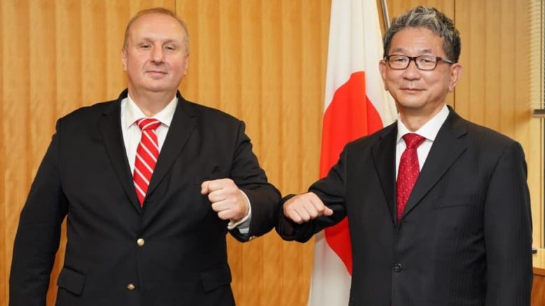 Pendarovski shkarkon ambasadorin e RMV në Japoni