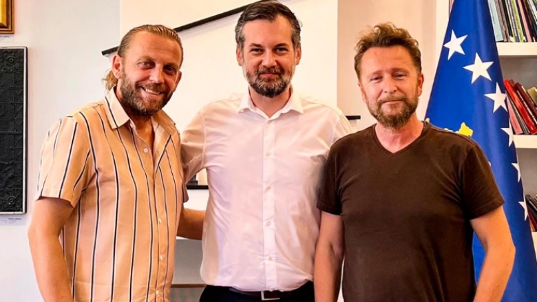 Ministri Çeku pret në takim aktorin Gani Veseli dhe regjisorin Musa Isufi, filmat e të cilëve nuk u lejuan të shfaqen në Bujanoc