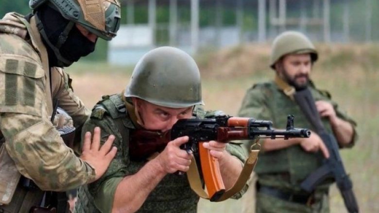 Forcat bjelloruse po zhvillojnë stërvitje me mercenarët e Wagnerit – në një bazë ushtarake pranë kufirit polak