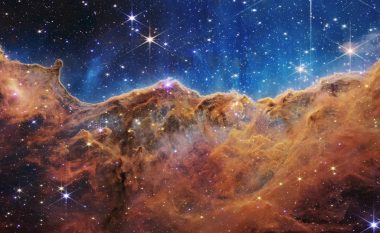 Një vit i ‘James Webb’: Pesë gjëra që teleskopi na ka mësuar që nga sjellja e imazhit të tij të parë nga hapësira