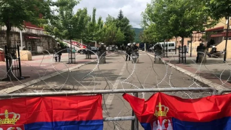 Paralajmërimet për arrestime dhe listat e rreme frikësojnë serbët e Kosovës