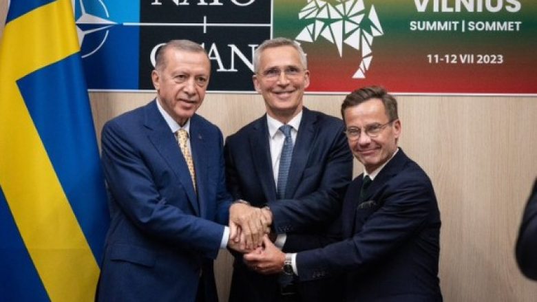 Turqia bie dakord që Suedia të anëtarësohet në NATO