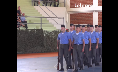 Pamje nga ceremonia e diplomimit të kadetëve të FSK-së