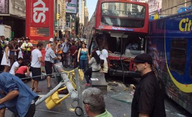 Aksident mes dy autobusëve në New York, të paktën 80 persona të lënduar