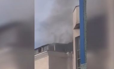 Zjarr në tarracën e Gjykatës së Lartë në Tiranë