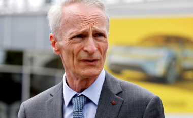 ‘Stuhia kineze’ po afrohet mbi sektorin evropian të veturave elektrike, paralajmëron kryetari i bordit të Renault
