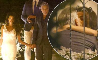 George Clooney dhe gruaja e tij fotografohen në një darkë romantike, teksa shijojnë një puthje pasionante