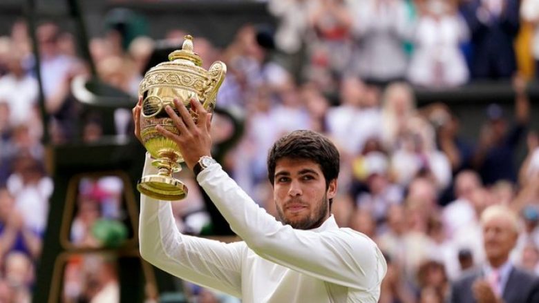Carlos Alcaraz shkruan historinë: Fiton Wimbledonin në duelin mbi katër orësh