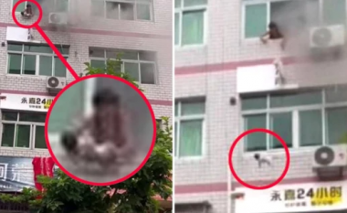 Për ta shpëtuar nga zjarri i ndërtesës kinezja u detyrua ta hidhte foshnjën te një grup njerëzish në trotuar, këta të fundit e pritën me çarçafë