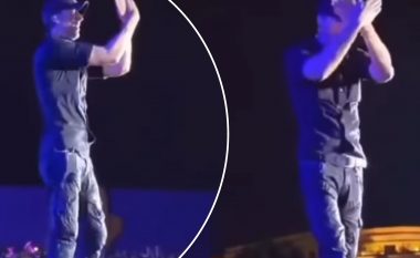 Publikohet momenti kur Enrique Iglesias bën simbolin e shqiponjës me duar gjatë koncertit në Shqipëri