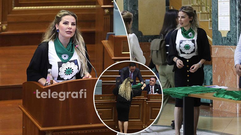 Në ditën përkujtimore të masakrës, Duda Balje stampon simbolin e Srebrenicës në veshjen e saj në kuvend dhe e ndan atë me deputetë të tjerë