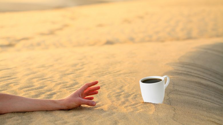 Si ndikon kafeja në organizmin e njeriut në temperatura të larta? Ne të gjithë bëjmë të njëjtin gabim që dëmton shëndetin tonë