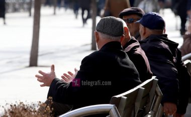 Qeveria ndan për fundvit nga 100 euro shtesë për pensionistët
