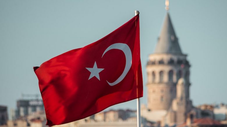 Ambasadori turk thotë se në Kosovë ka ende “Gylenistë” të cilët Turqia i kërkon për ekstradim