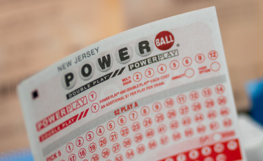 Një person me fat në SHBA fiton 1 miliard dollarë në lotari