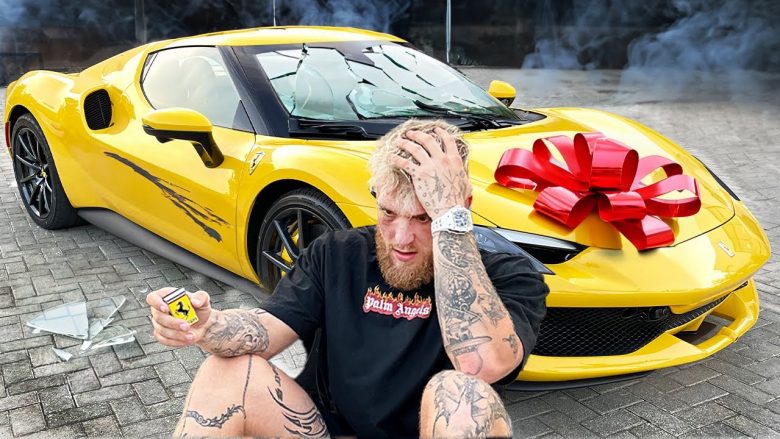 Youtuber-i bleu një Ferrari të ri për të cilin pagoi 421,000 dollarë – e “prishi” që në ditën e parë