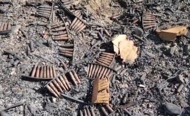 Nga zjarri masiv në Fier zbulohet municionin luftarak, dyshohet se janë fshehur në vitin 1997