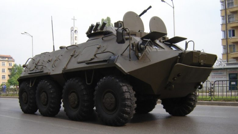 Bullgaria do ta furnizojë Ukrainën me pajisje të rënda ushtarake