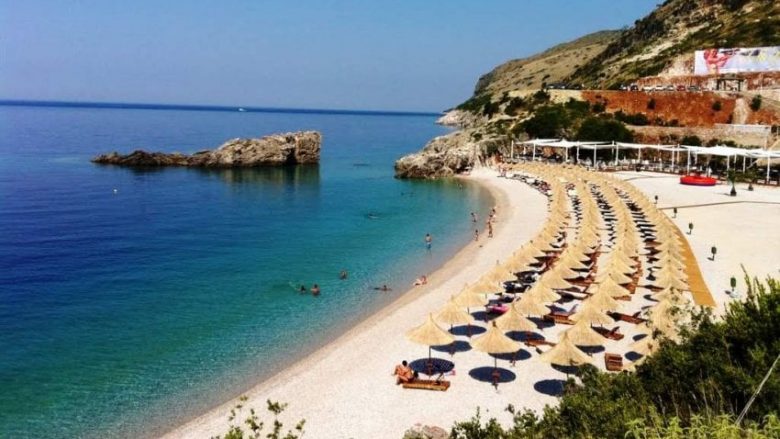 Mungesa e fuqisë punëtore sfidë për turizmin në Shqipëri