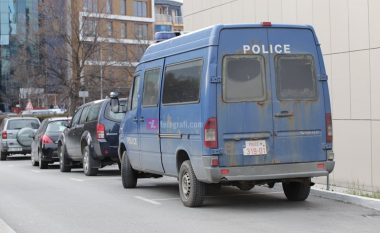 Aksion i Prokurorisë dhe Policisë në Ferizaj, bastisen shtëpi e lokale – arrestohen katër persona