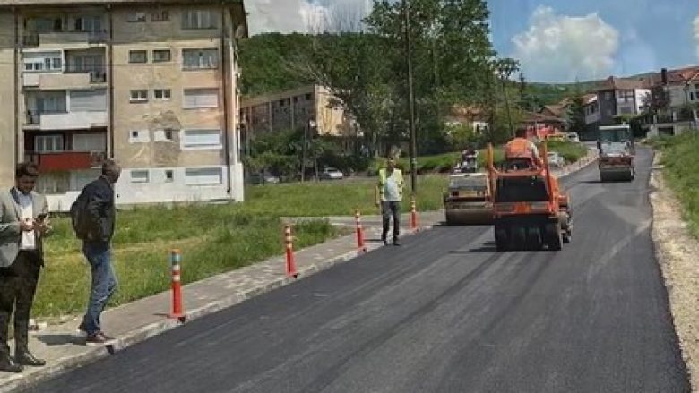 Shtrimi i rrugëve në Graçanicë, Kurti: Do të bëjmë investime shtesë në këtë komunë