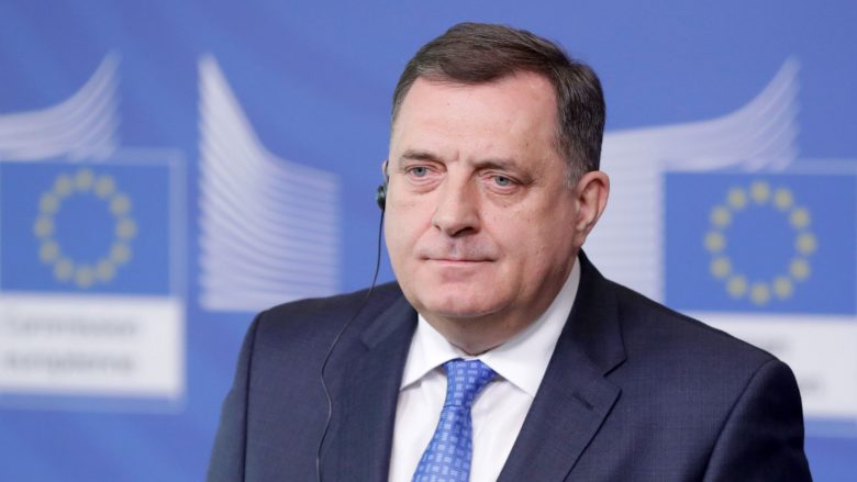 Dodik thotë se nuk do t’i pranojë vendimet e përfaqësuesit të lartë ndërkombëtar i cili anuloi dy vendime anti-Dejton të asamblesë së Republika Srpska