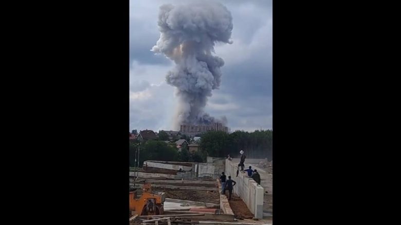 Shpërthim i fuqishëm në një fabrikë në Moskë, plagosen 25 persona