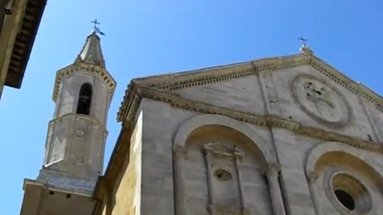 Turistët u ankuan se nuk mund të flinin, qyteti italian hesht këmbanat e kishës