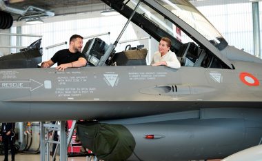 SHBA përgatiten të trajnojnë pilotët ukrainas për aeroplanët F-16, nëse Evropës i mungon kapaciteti