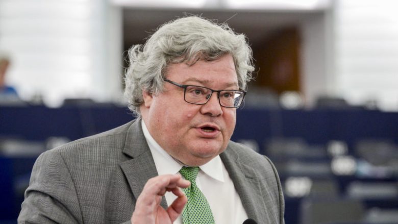 Eurodeputeti gjerman, Bütikofer: Masat e BE-së nuk janë fer, nuk është dashur t’i vihen Kosovës