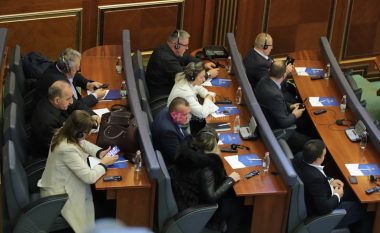 125 mijë euro paga për 10 deputetët serbë që shkuan veç një ditë në Kuvend