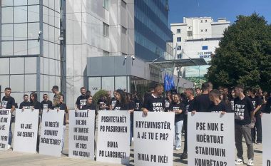 “Ku janë 160 çerdhe”, “Ku mbetën sigurimet shëndetësore”, rinia e PDK-së proteston para Qeverisë