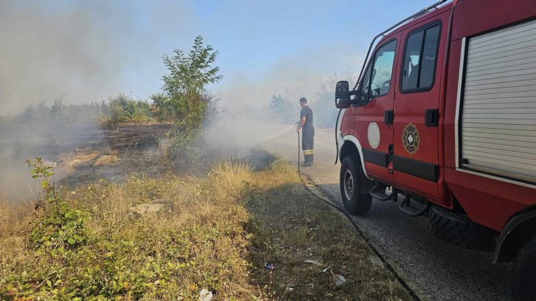 Përballja me flakët – zjarrfikësit e Deçanit intervenuan në tetë raste ditën e djeshme