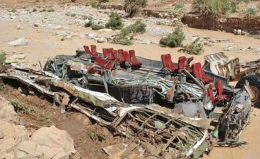 Të paktën 24 persona kanë humbur jetën në një aksident autobusi në Marok