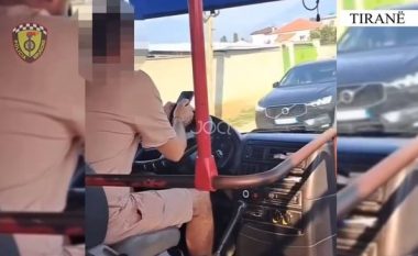 Drejtonte autobusin duke përdorur telefonin, gjobitet shoferi në Tiranë