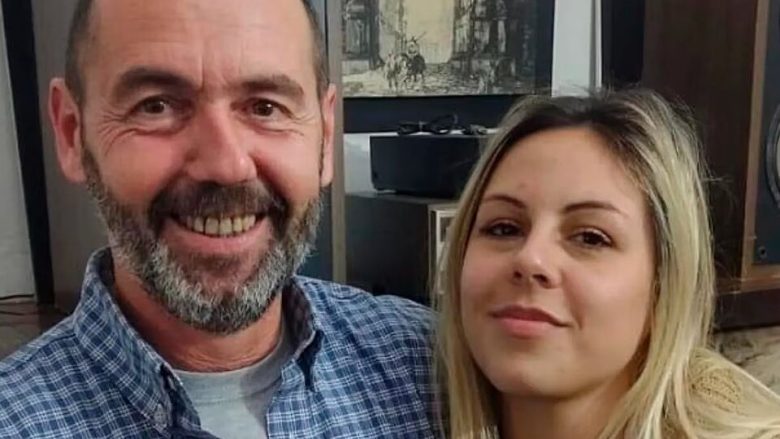 Flet babai i argjentinases që dyshohet se partneri e hodhi nga ballkoni i hotelit në Fushë Kosovë