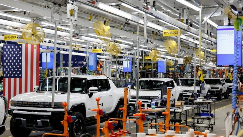 GM zotohet të rrisë vendet e punës vitin e ardhshëm pavarësisht synimit të prodhimit të më shumë veturave elektrike