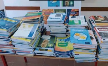 MASH: Fillon shpërndarja e librave për vitin e ardhshëm shkollor