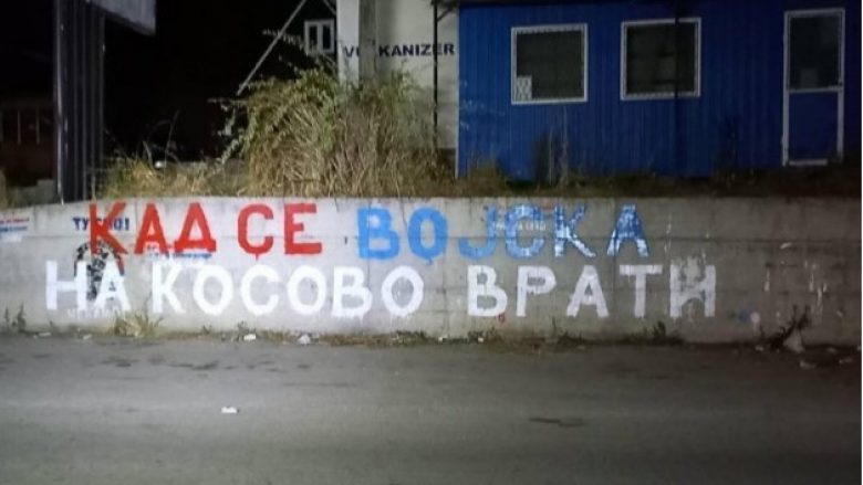 Grafiti luftënxitës “Kur ushtria të kthehet në Kosovë” edhe në Zubin Potok