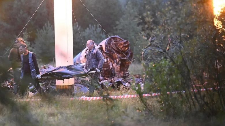 E thotë edhe Kremlini: Rrëzimi i aeroplanit që vrau Prigozhinin mund të ketë qenë ’i qëllimshëm’