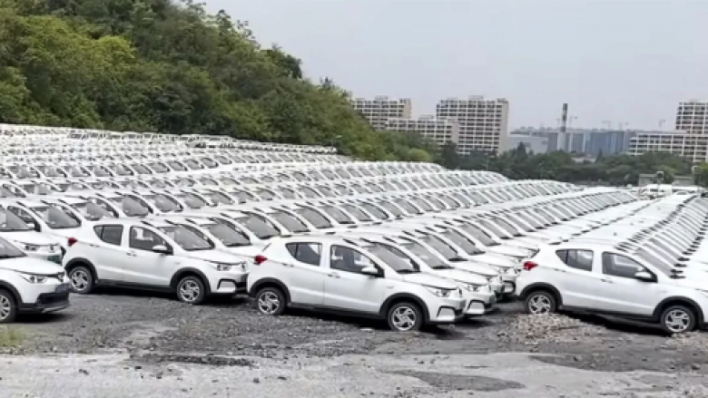 Pse ka kaq shumë “varreza të automjeteve elektrike” në Kinë?