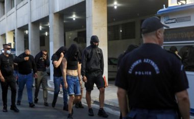 Kush e vrau tifozin e AEK-ut në Athinë? Një kroat, një shqiptar dhe tre grekë janë të dyshuarit kryesorë