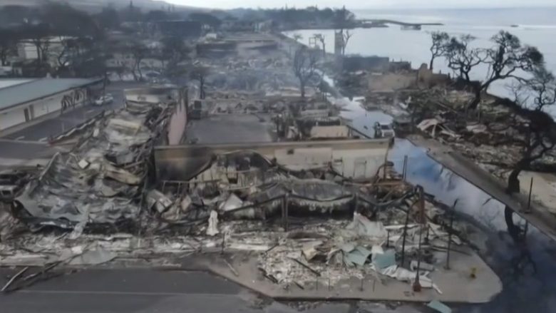 Dhjetëra të vdekur dhe shumë shkatërrim – pamje nga droni që tregojnë “apokalipsin” e shkaktuar nga zjarret në Hawaii