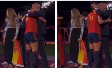 Skandal nga presidenti i federatës spanjolle: Ka puthur futbollisten derisa i dorëzonte medaljen e Kupës së Botës