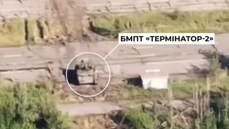 Forcat ukrainase “djegin” tankun rus Terminator me dronë kamikazë
