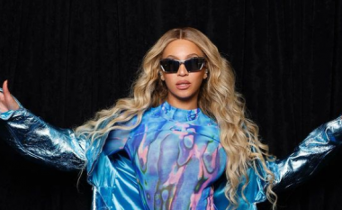 Beyonce vazhdoi performancën edhe pse iu ndal mikrofoni në shfaqjen në Arizona